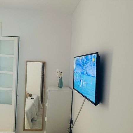 Bonito Apartamento Junto Al Gran Teatro Falla Cádiz Eksteriør billede