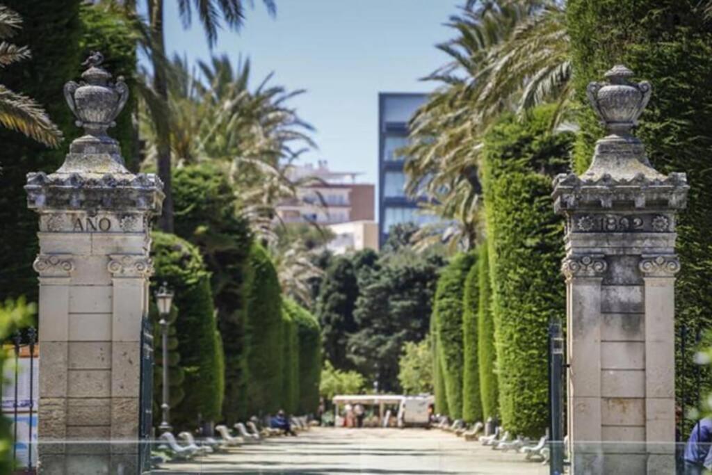Bonito Apartamento Junto Al Gran Teatro Falla Cádiz Eksteriør billede